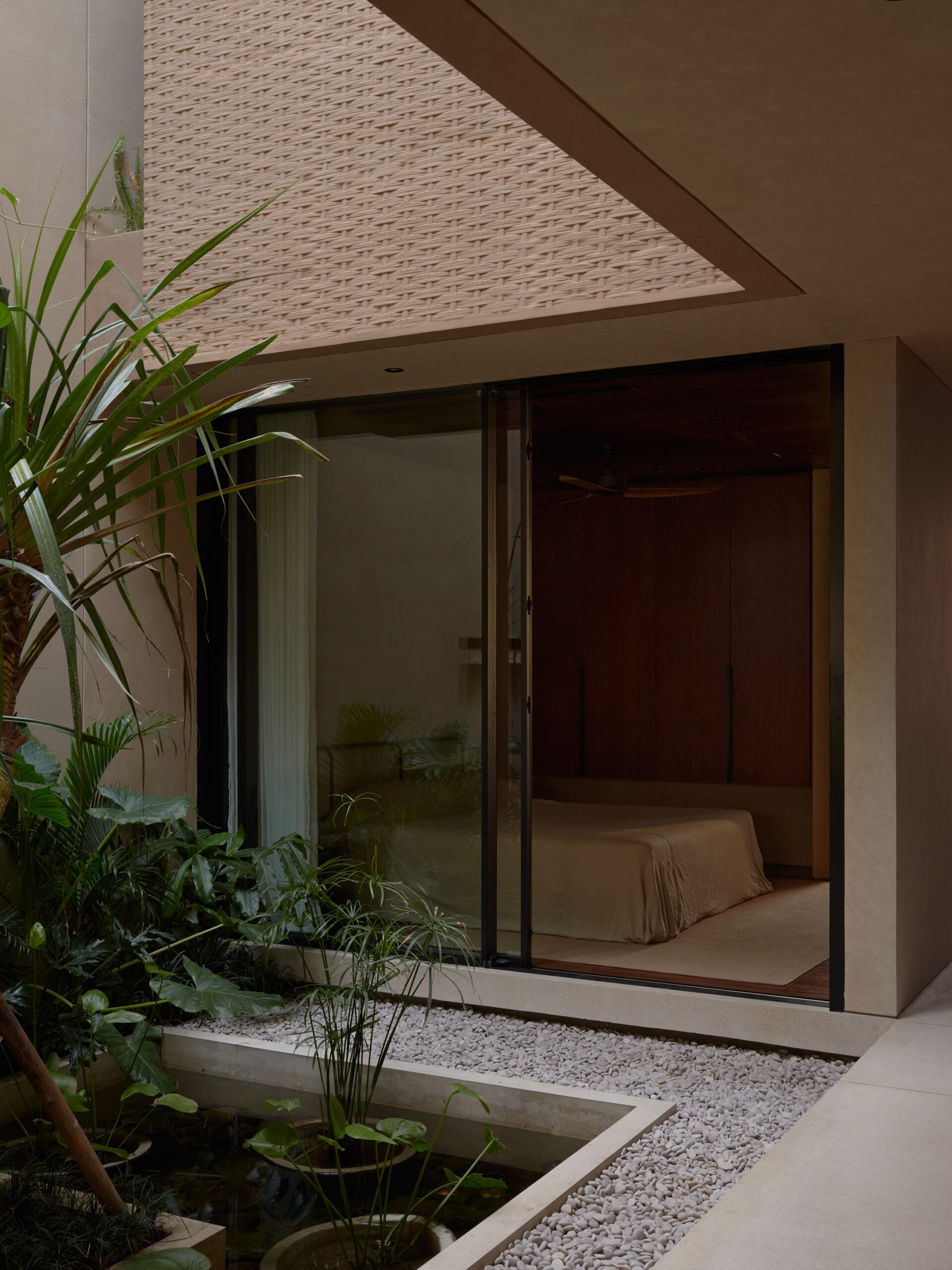 Exterior view of the lower bedroom from the inner courtyard